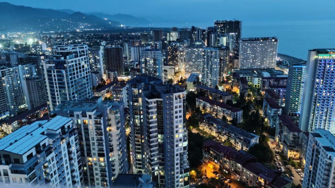 Orbi City 45 Floor Batoumi Extérieur photo